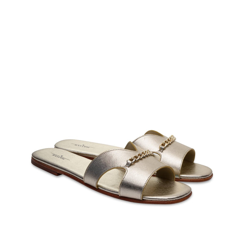 Flat Sandals w/ Chain in Gold