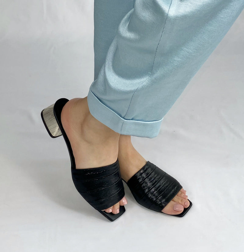 Boxxy Sandals W/ Striped Metallic Heels in Black
