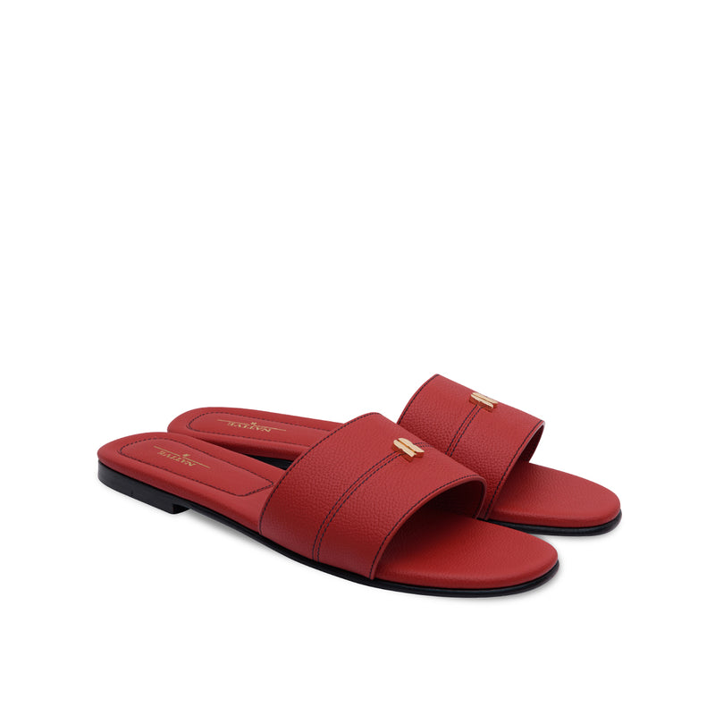 Sandals w/ Stitching in Red